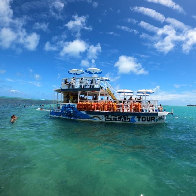 Passeio de Catamarã para Piscinas Naturais de Picãozinho (Catamarã)