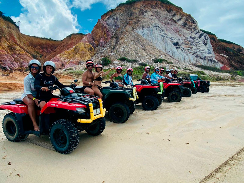 Passeio Quadriciclo na Praia Bela